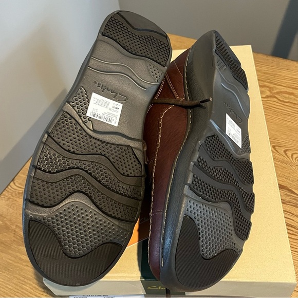 Clarks Charton Vibe Brown Leather Lace Up Shoe - Picture 10 of 12